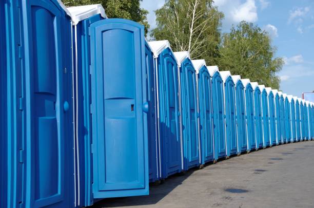 Porta potty delivery and setup in High Rolls, NM